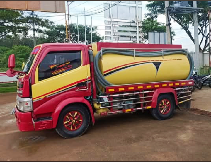 Armada Sedot WC Cahaya Gemilang
