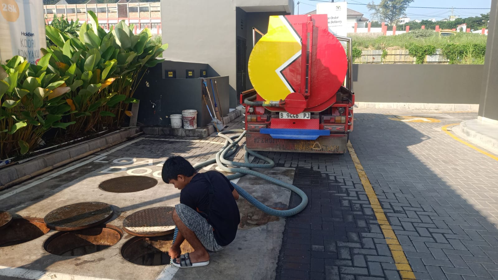 Armada Sedot WC Cahaya Gemilang